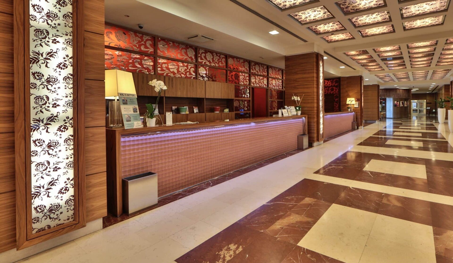 UNAHOTELS_Expo_Fiera_Milano-Pero-Reception-2-429357