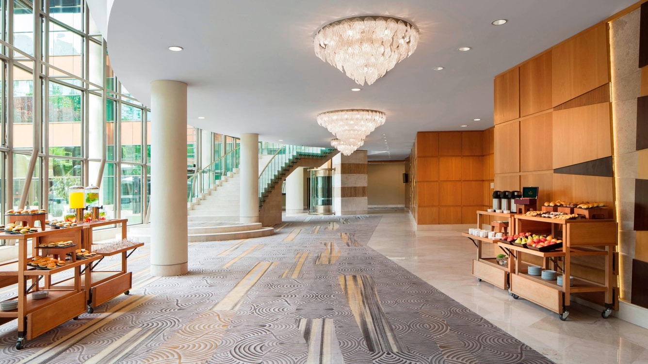 scldt-foyer-0150-hor-wide