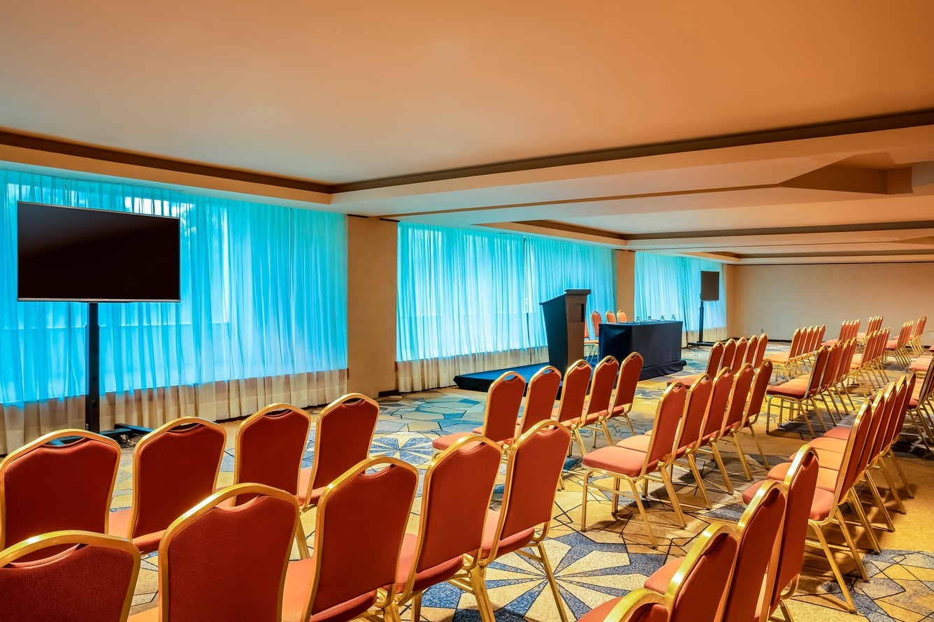 mexis-meeting-room-0789-hor-clsc